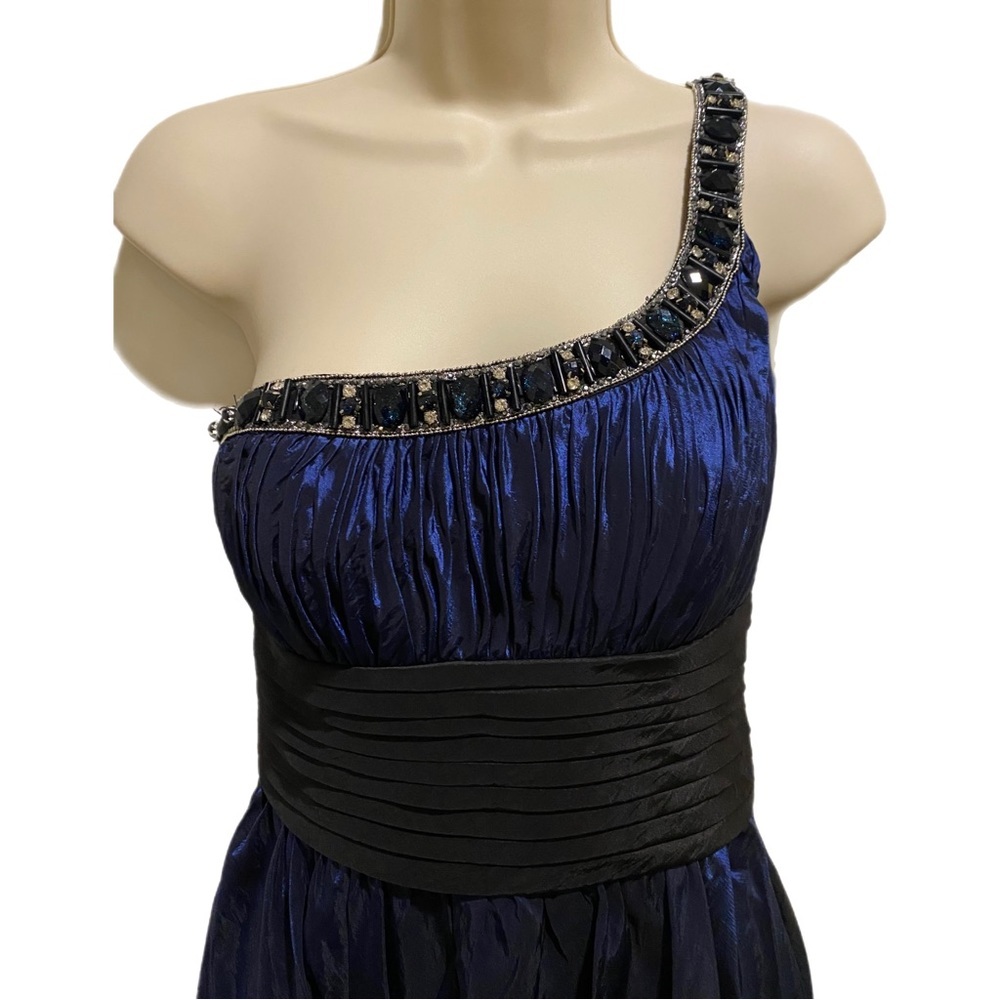 REVOLVE La Femme One Shoulder Dress, Fit & Flare, Navy / Black, Size 6